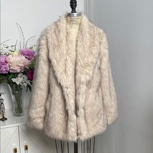NWT Multi Duo Tone Cream with Brown Tips Faux Fur Coat Jacket Winter Outfit